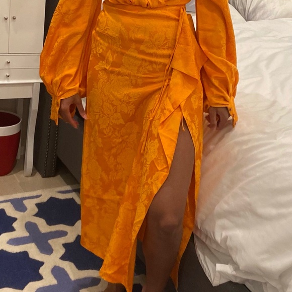 Attico orange tie-detail satin-jacquard midi skirt - Picture 8 of 8